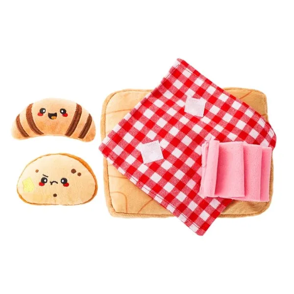 fuzzy friendz picnic time charcuterie board toy